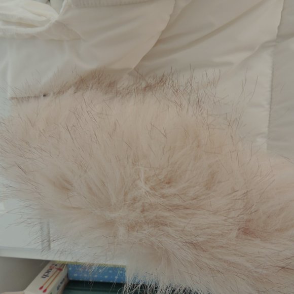 Noize white winter coat, false fur, vegan - Picture 3 of 6